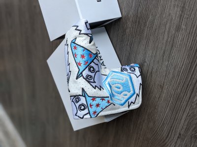 Bettinardi DANCING BUCKETS MALBON WIZARD HEADCOVER (WHITE)