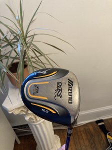 Mizuon MX 700 Driver  9.5 Degree w/ Graphite Design YS-6+ Stiff S Shaft