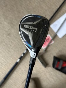 TaylorMade Sim Max 4 hybrid rescue