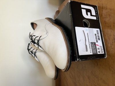 Footjoy professional spikeless sz 8.5
