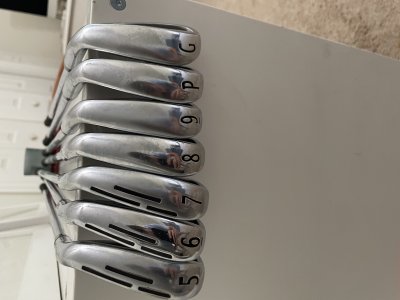 Wilson D9 Forged Irons 5-GW