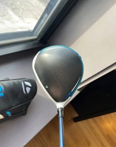 Taylormade sim 2 driver 