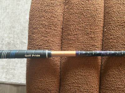 VA Composite Nemesis five driver shaft with Taylor made tip