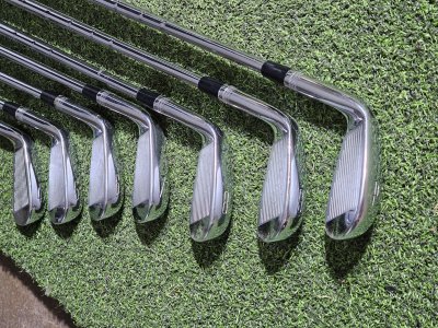 2024 Wilson Staff Model CB 4-PW KBS Tour V 120 X
